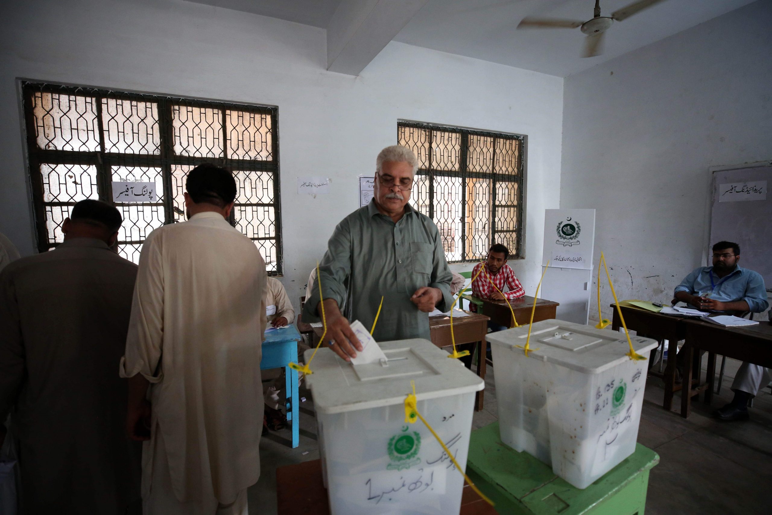 Incompetence of Election Commission in by-elections