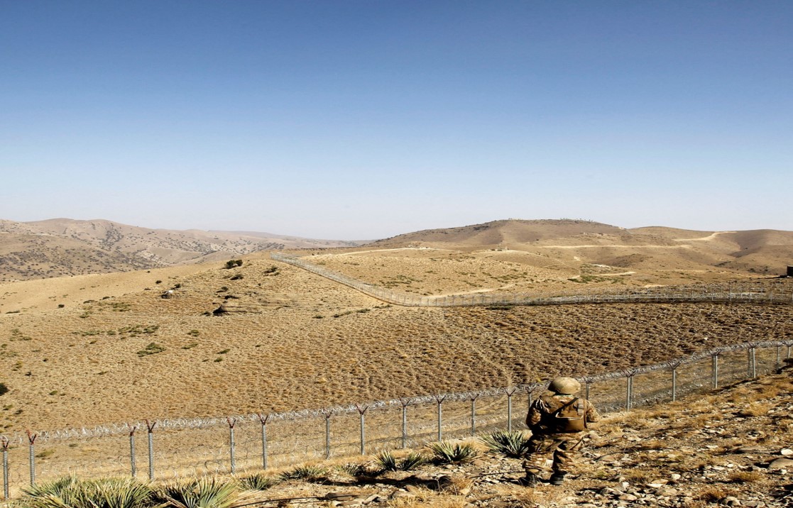 Pakistan struggles to quell violence on its Afghan border